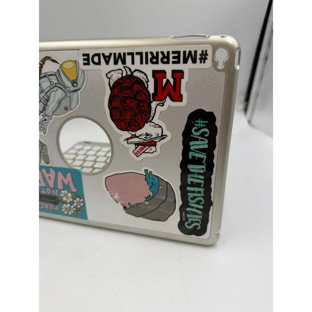 Silver Bluetooth Keyboard Case for iPad Hard Shell Wireless Folio w/ Stickers